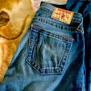 Women True Religion curvy skinny jeans.